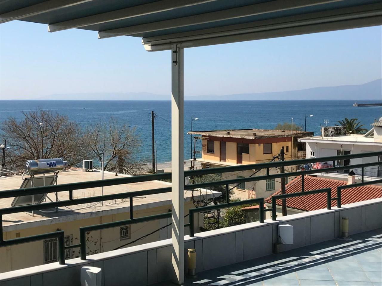 דירות Tg Kalamata Beach Studio With Sea View Terrace מראה חיצוני תמונה