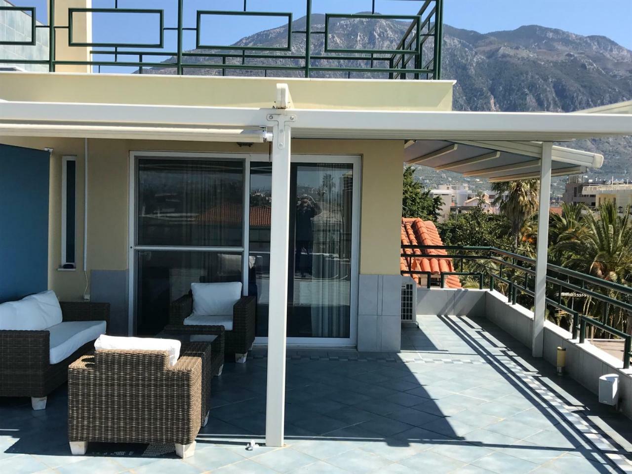 דירות Tg Kalamata Beach Studio With Sea View Terrace מראה חיצוני תמונה