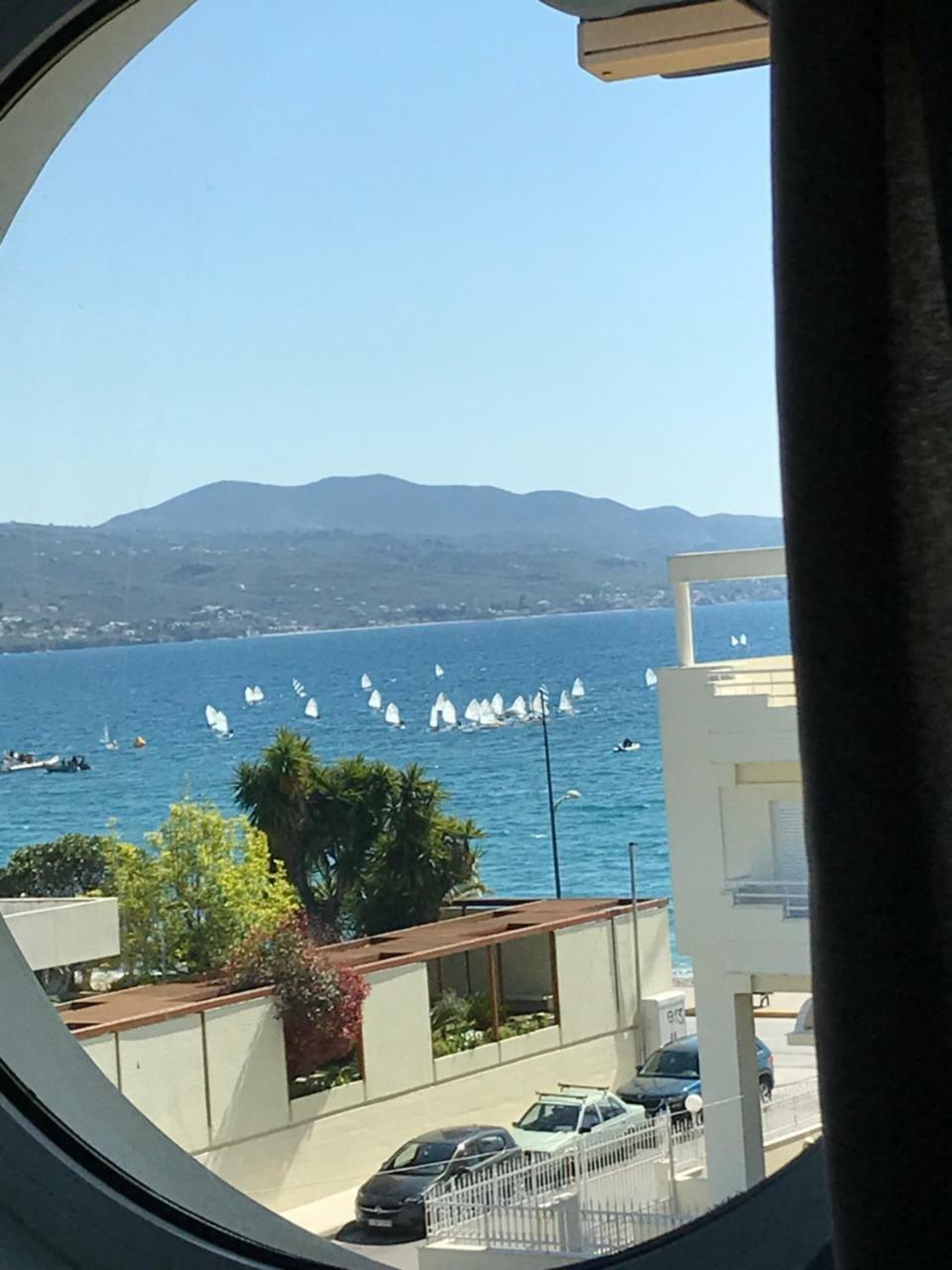 דירות Tg Kalamata Beach Studio With Sea View Terrace מראה חיצוני תמונה